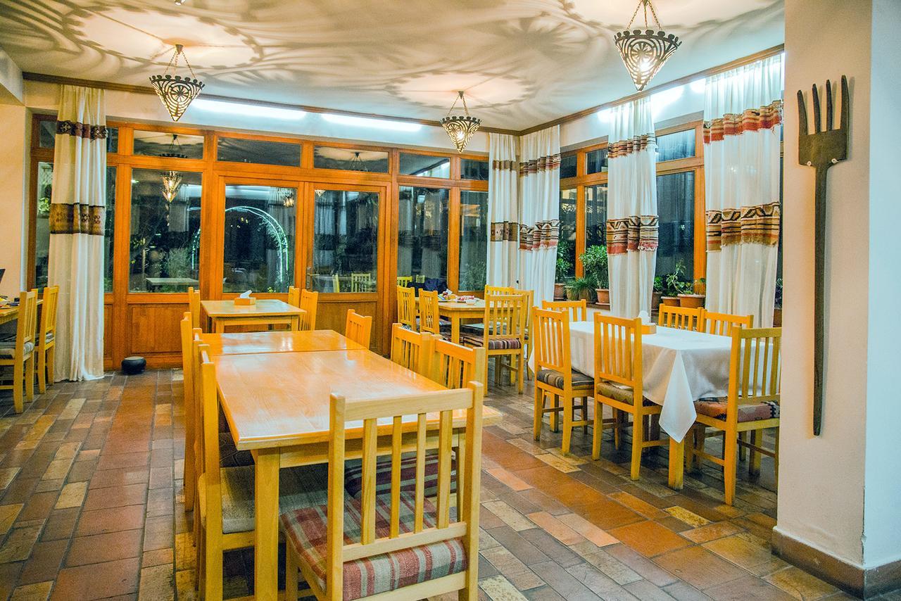 Hotel Mirhav ゴリス エクステリア 写真